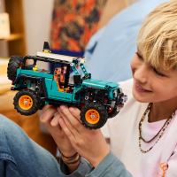 LEGO® Technic 42227 SUV-ul Jeep® Wrangler Rubicon (2)