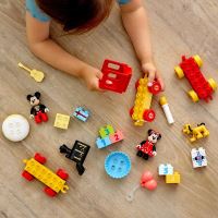 LEGO® DUPLO® ǀ Disney  10941 Parada de ziua lui Mickey și Minnie (1)