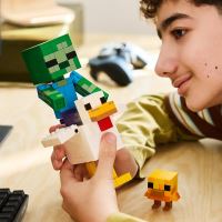 LEGO® Minecraft® Jocheu de găini (2)