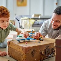 LEGO® City Avion cu reacție pentru pasageri 60492, Set de construcție cu avion de jucărie (4)