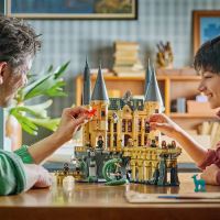 LEGO® Harry Potter™ Castelul Hogwarts™: Aripa de est Set 76473 (1)
