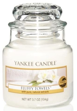 Yankee Candle Fluffy Towels lumânări parfumate 104 g