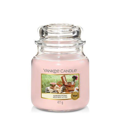 Yankee Candle Garden Pic lumânări parfumate 411 g